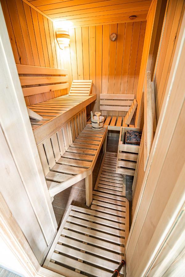 Holiday Home With Hot Tub And Sauna Sabina Rovte 외부 사진