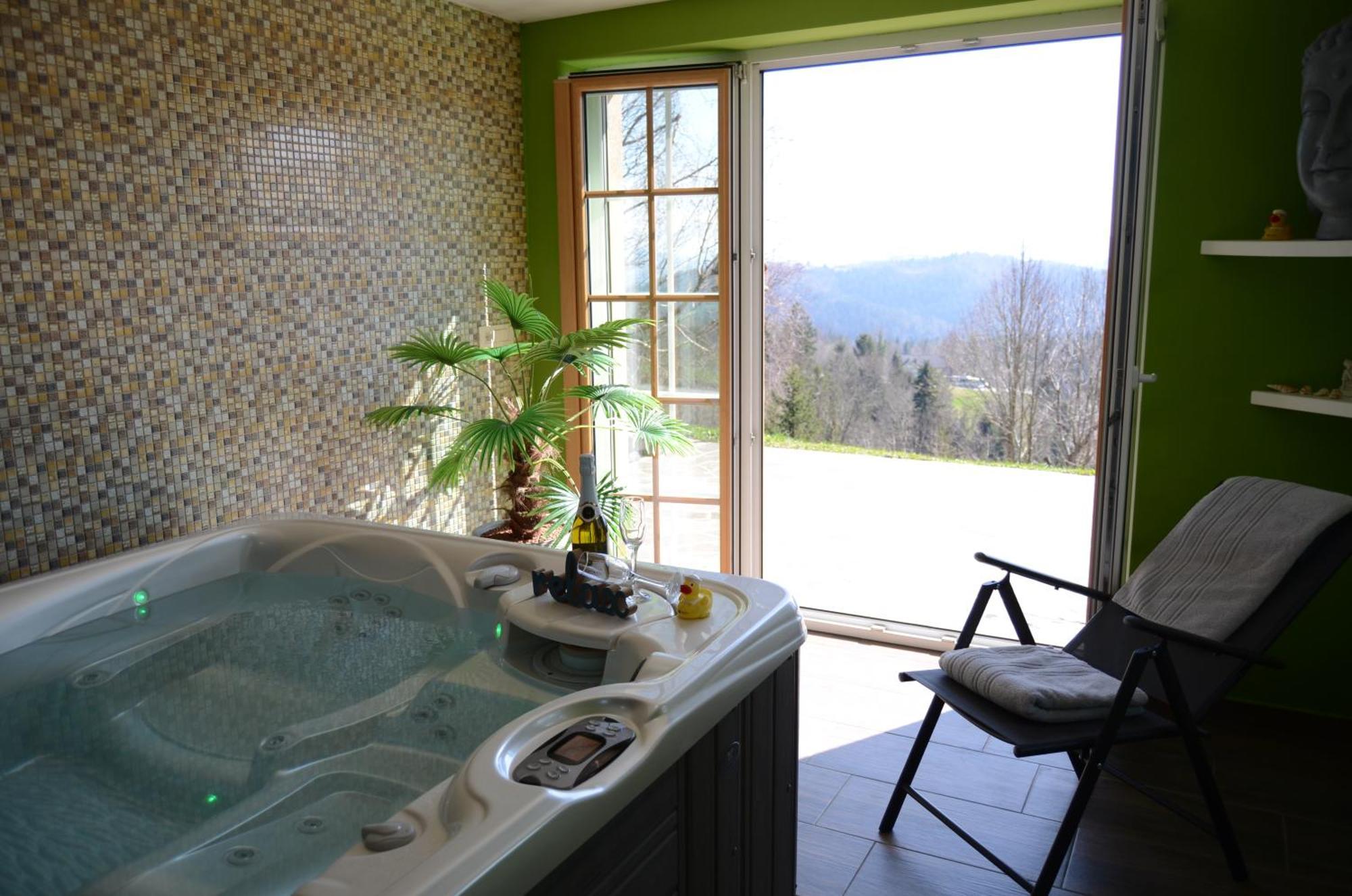 Holiday Home With Hot Tub And Sauna Sabina Rovte 외부 사진