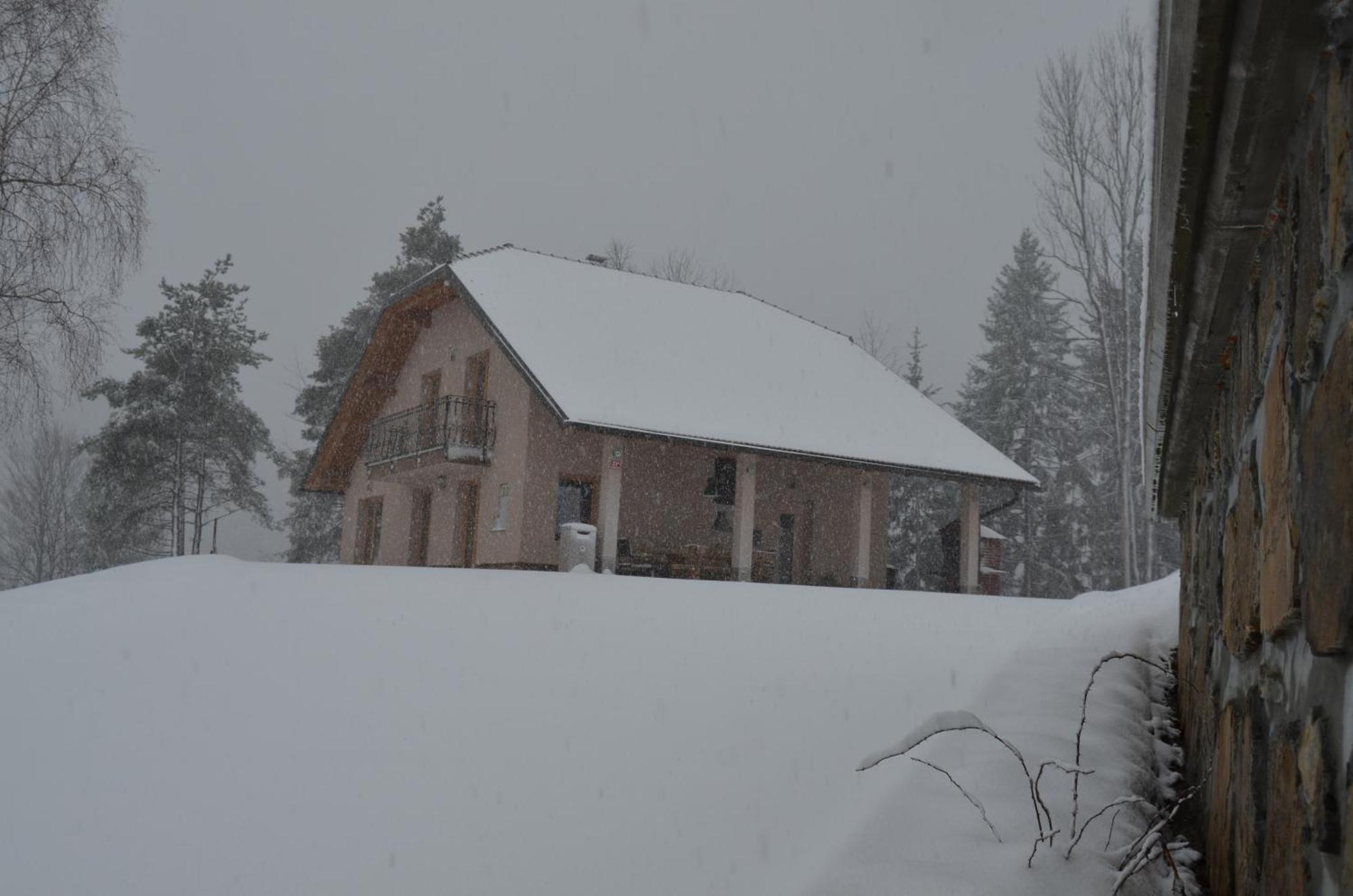 Holiday Home With Hot Tub And Sauna Sabina Rovte 외부 사진